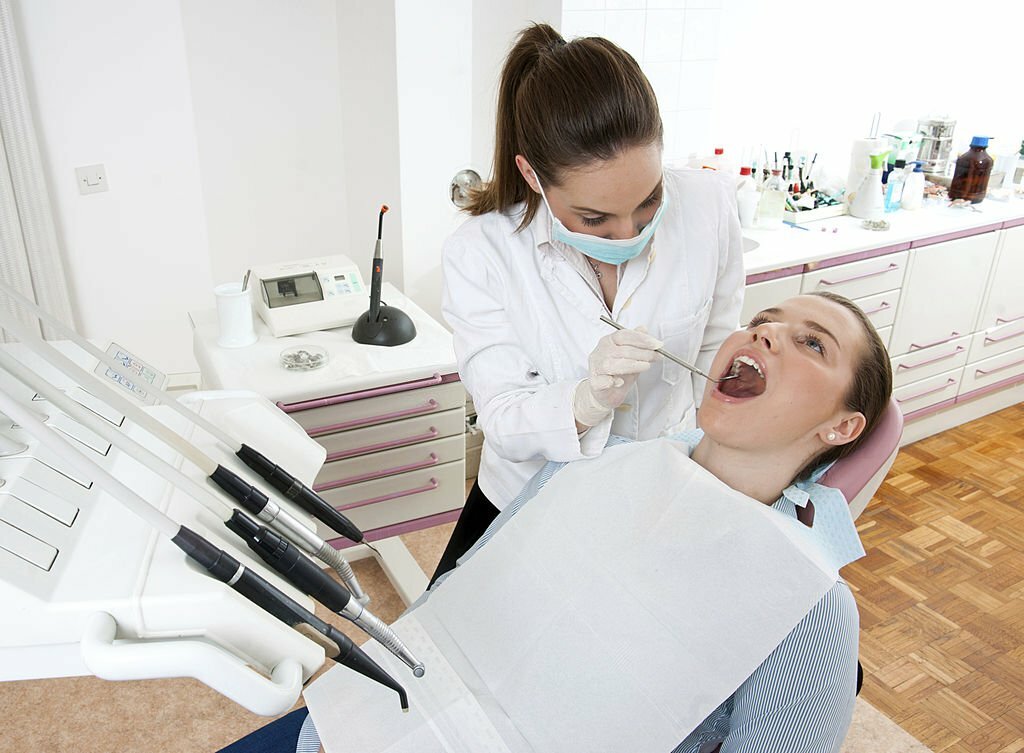 A Comprehensive Guide to Dentistry for Root Canals_2